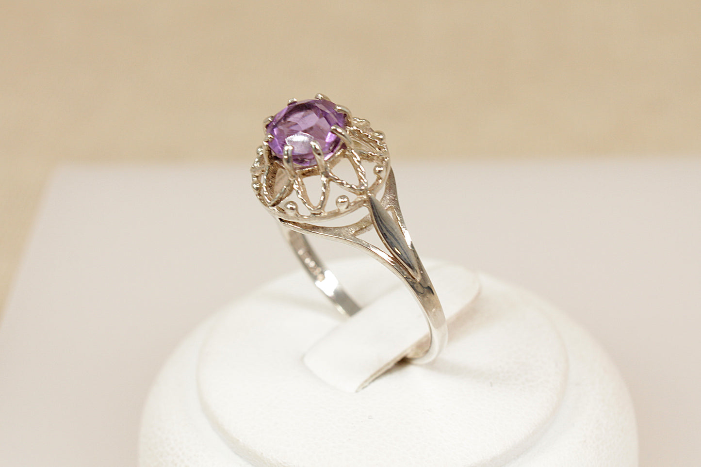 Vintage Silver Amethyst Solitaire Ring