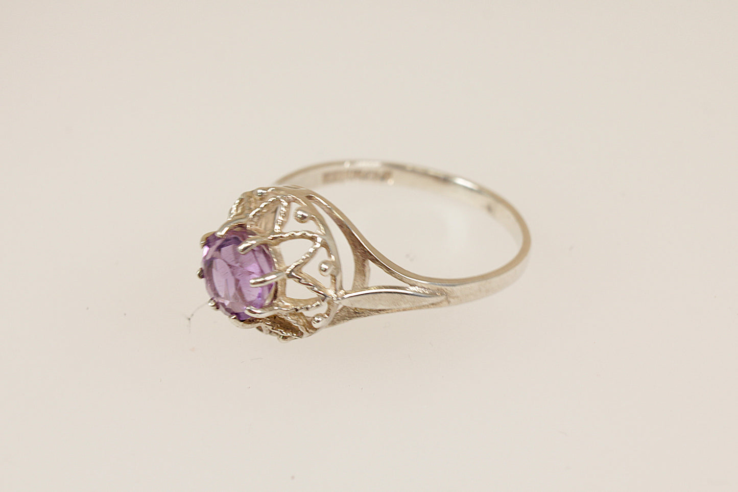 Vintage Silver Amethyst Solitaire Ring