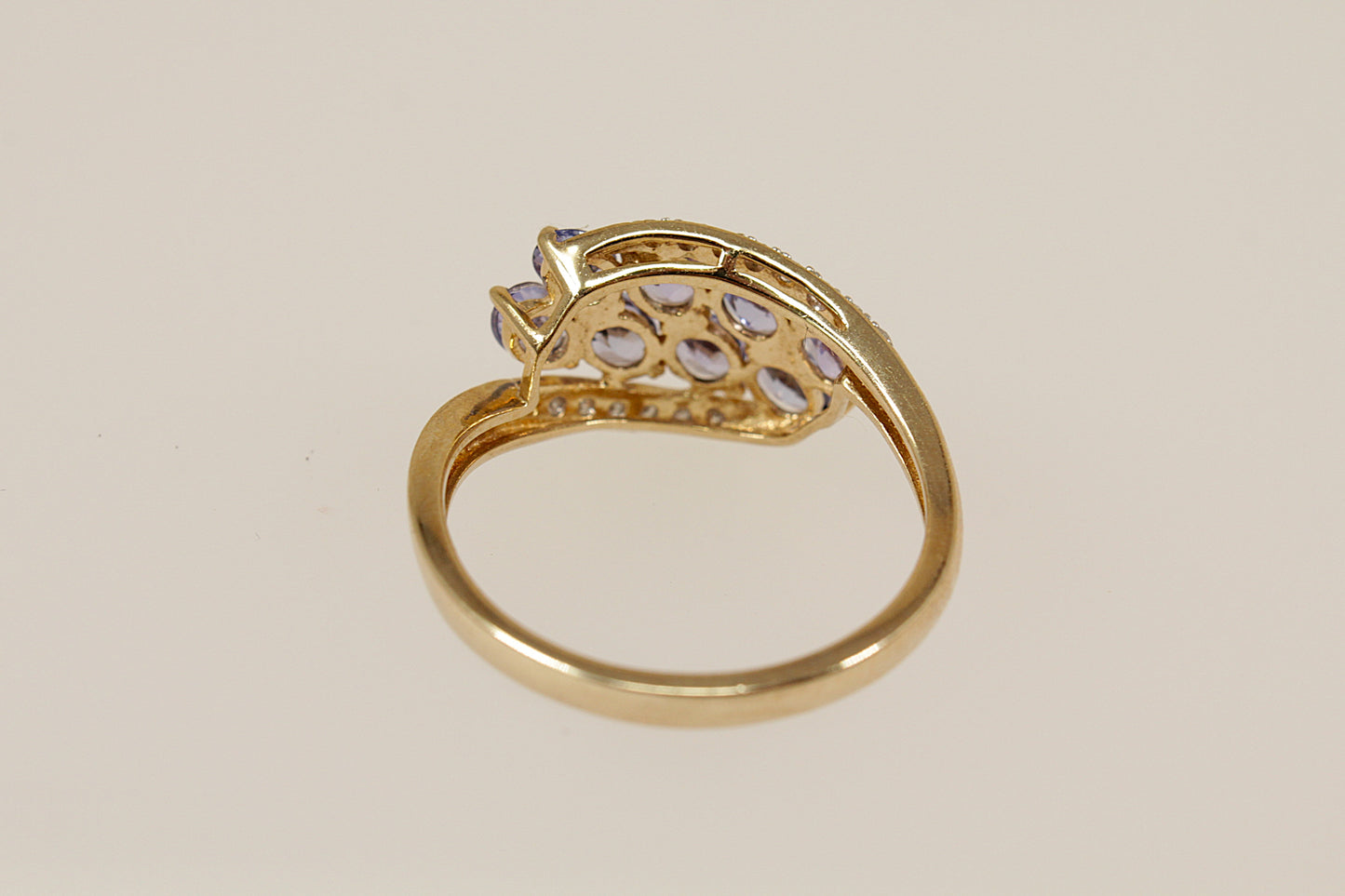 9ct Tanzanite and Diamond Cluster Ring