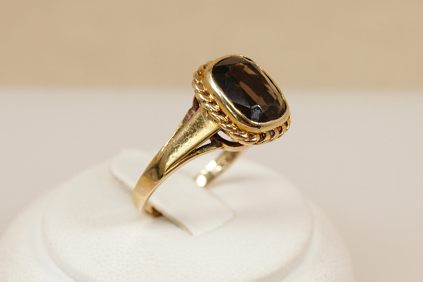Vintage 9ct Gold Smokey Quartz Ring