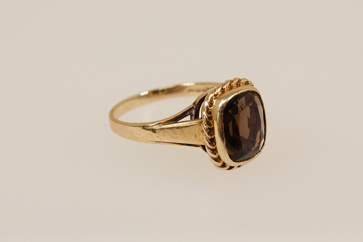 Vintage 9ct Gold Smokey Quartz Ring