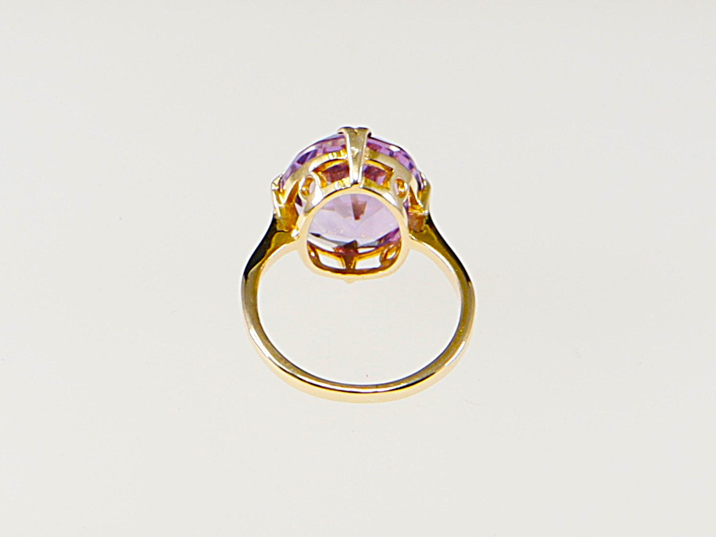 Vintage 9ct Amethyst Solitaire Ring