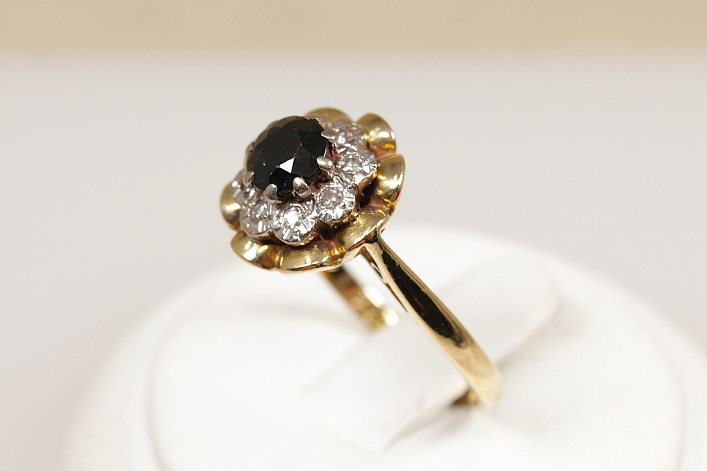 18ct Gold Sapphire & Diamond Ring