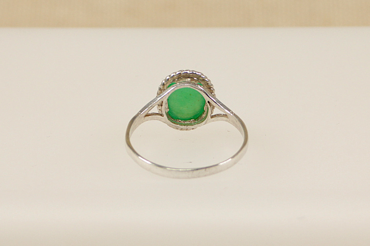 Sterling Silver Chrysoprase Ring