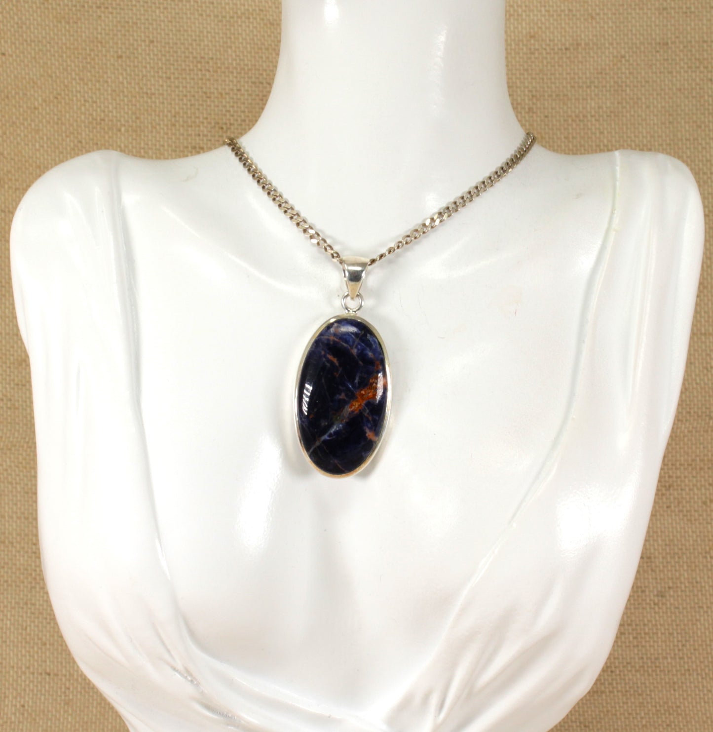 Silver Agate Pendant Necklace