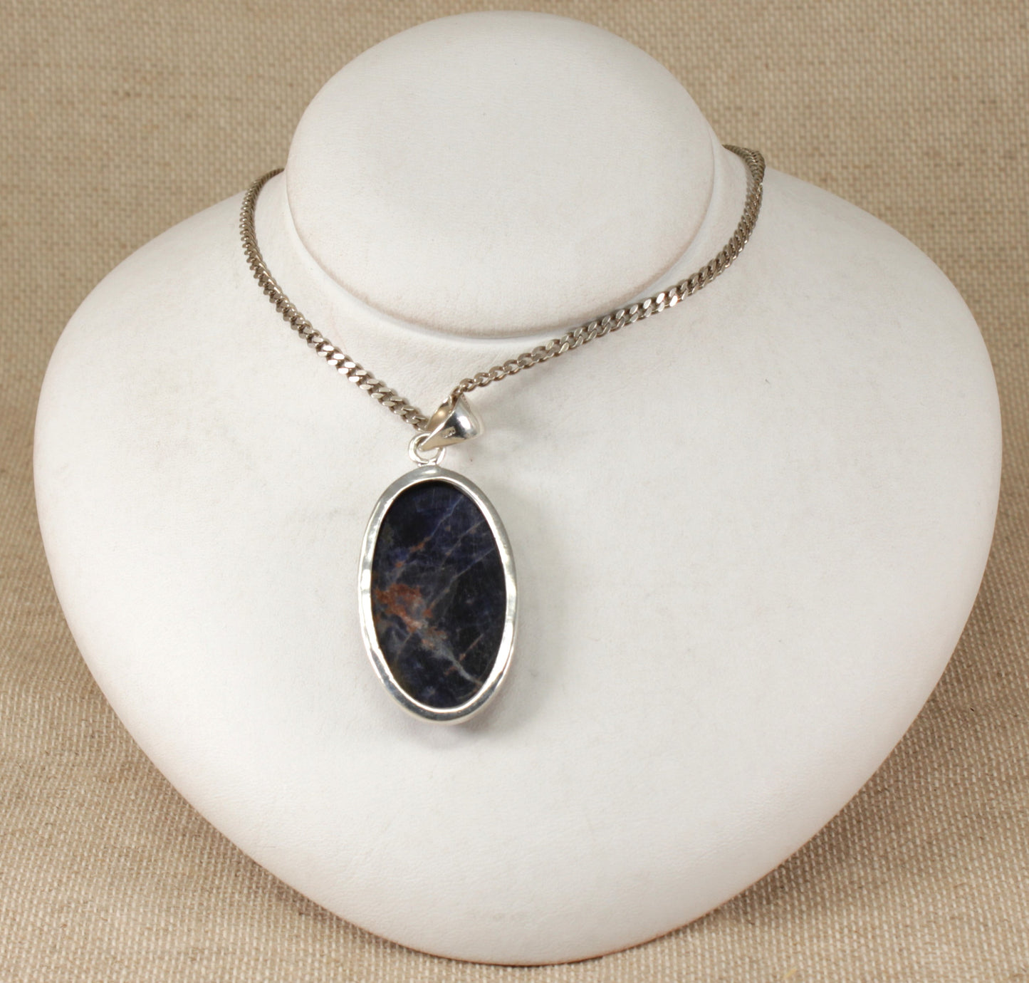 Silver Agate Pendant Necklace