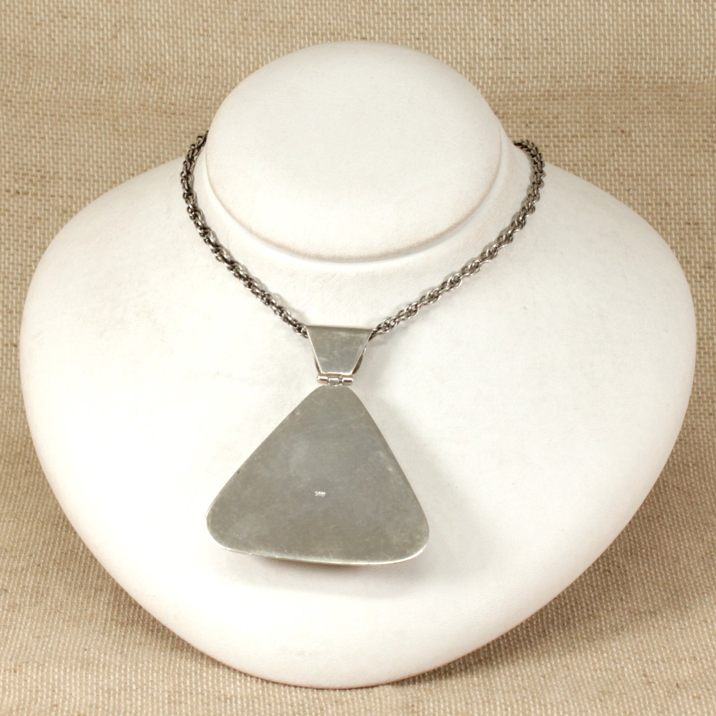 Silver Agate Designer Pendant Necklace