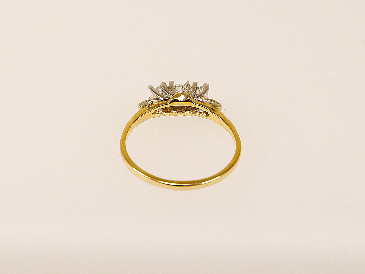 Vintage 18ct Diamond Trilogy Ring