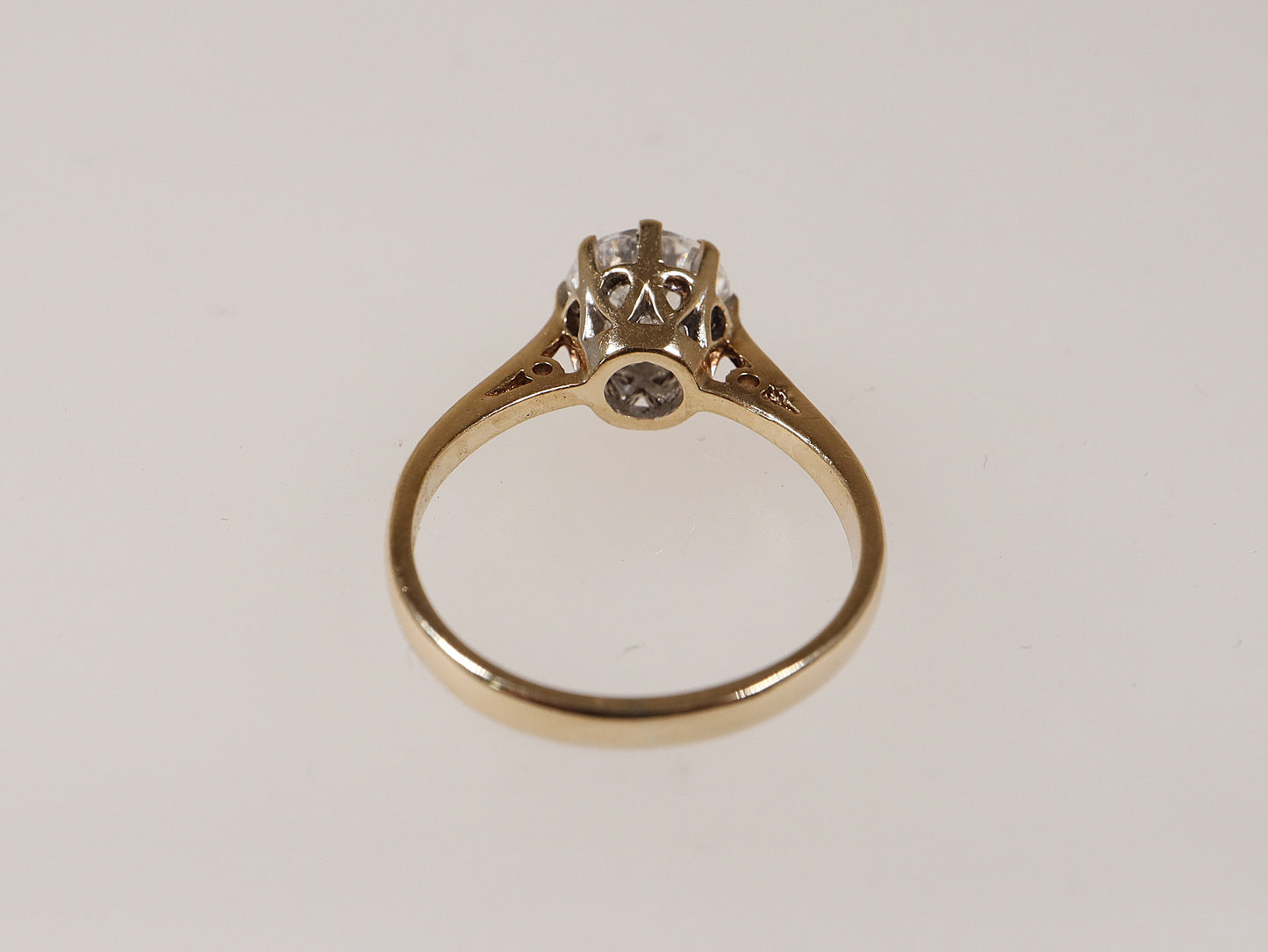 Vintage 9ct Gold Solitaire Ring