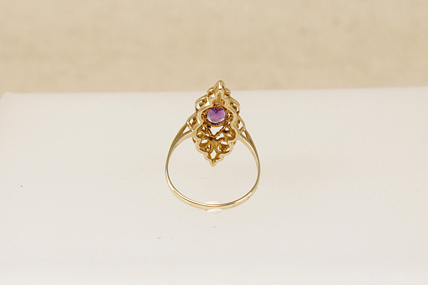 9ct Amethyst Solitaire Gold Ring