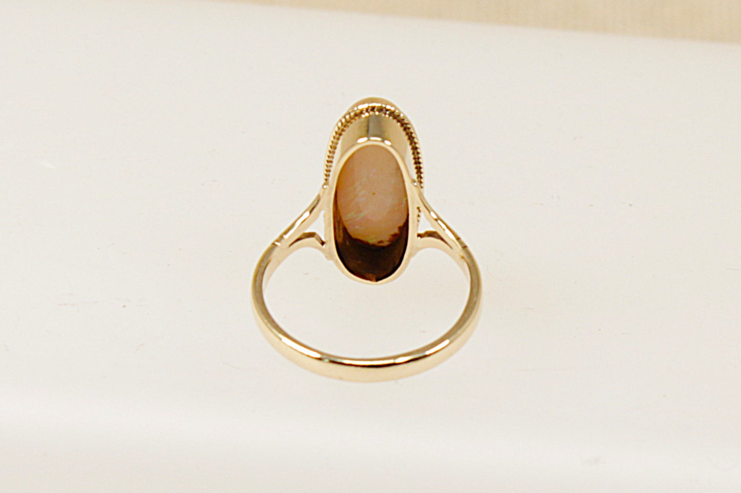Vintage 9ct Gold Opal Ring