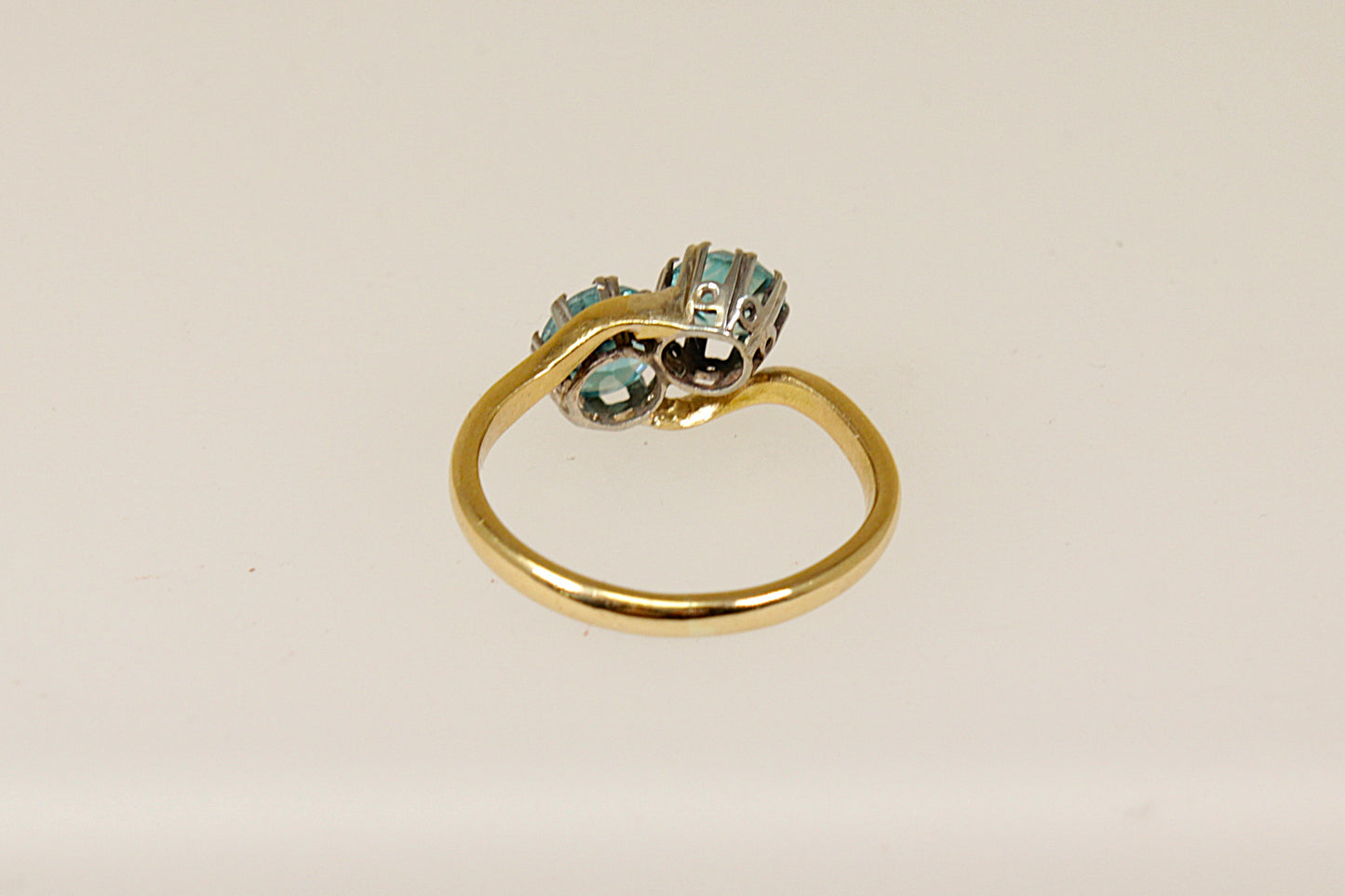 Vintage 18ct Blue Zircon Duo Ring