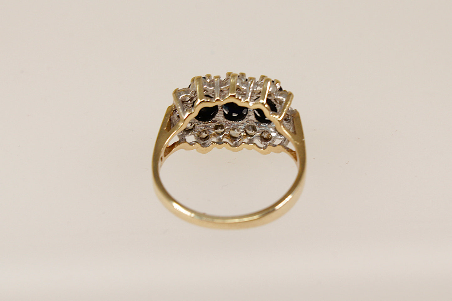 Vintage 9ct Sapphire Trilogy Ring