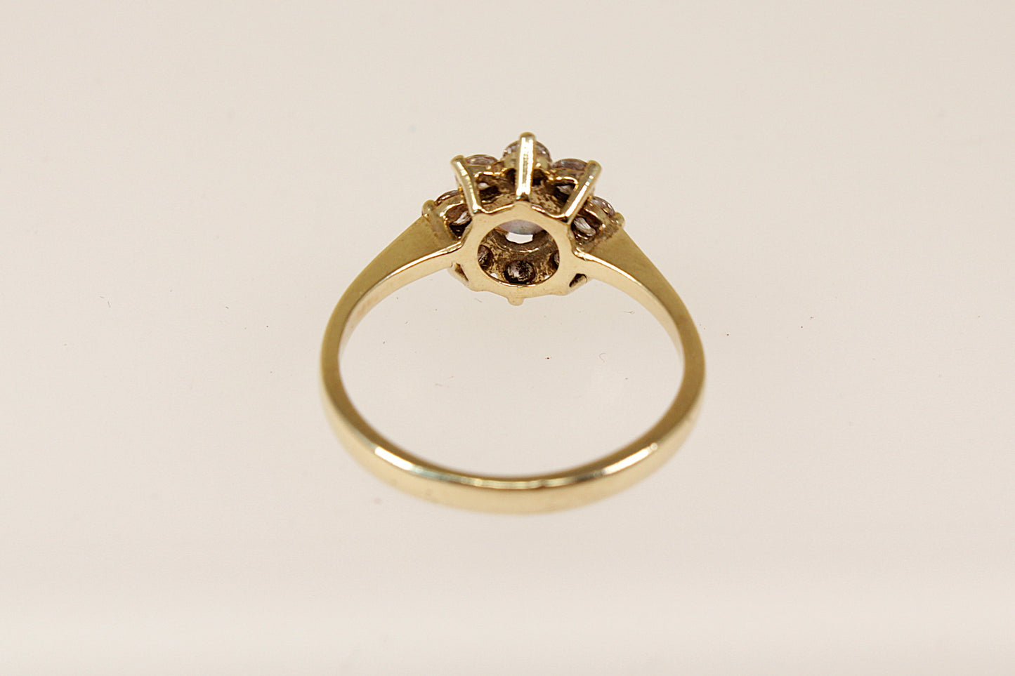 9ct Opal Daisy Ring