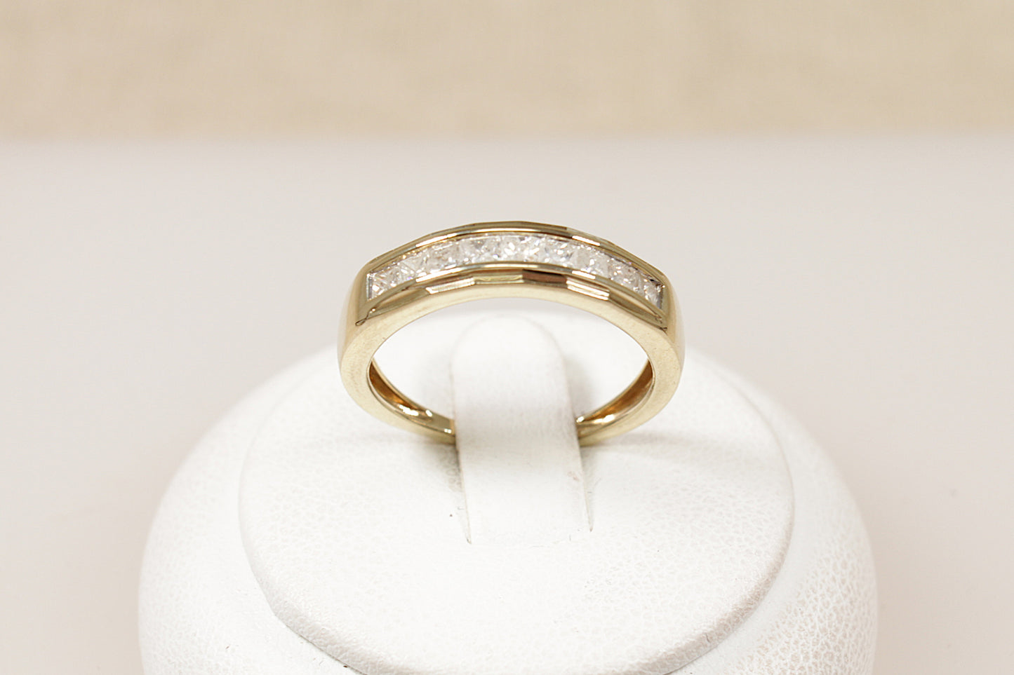 9ct Diamond Band Ring