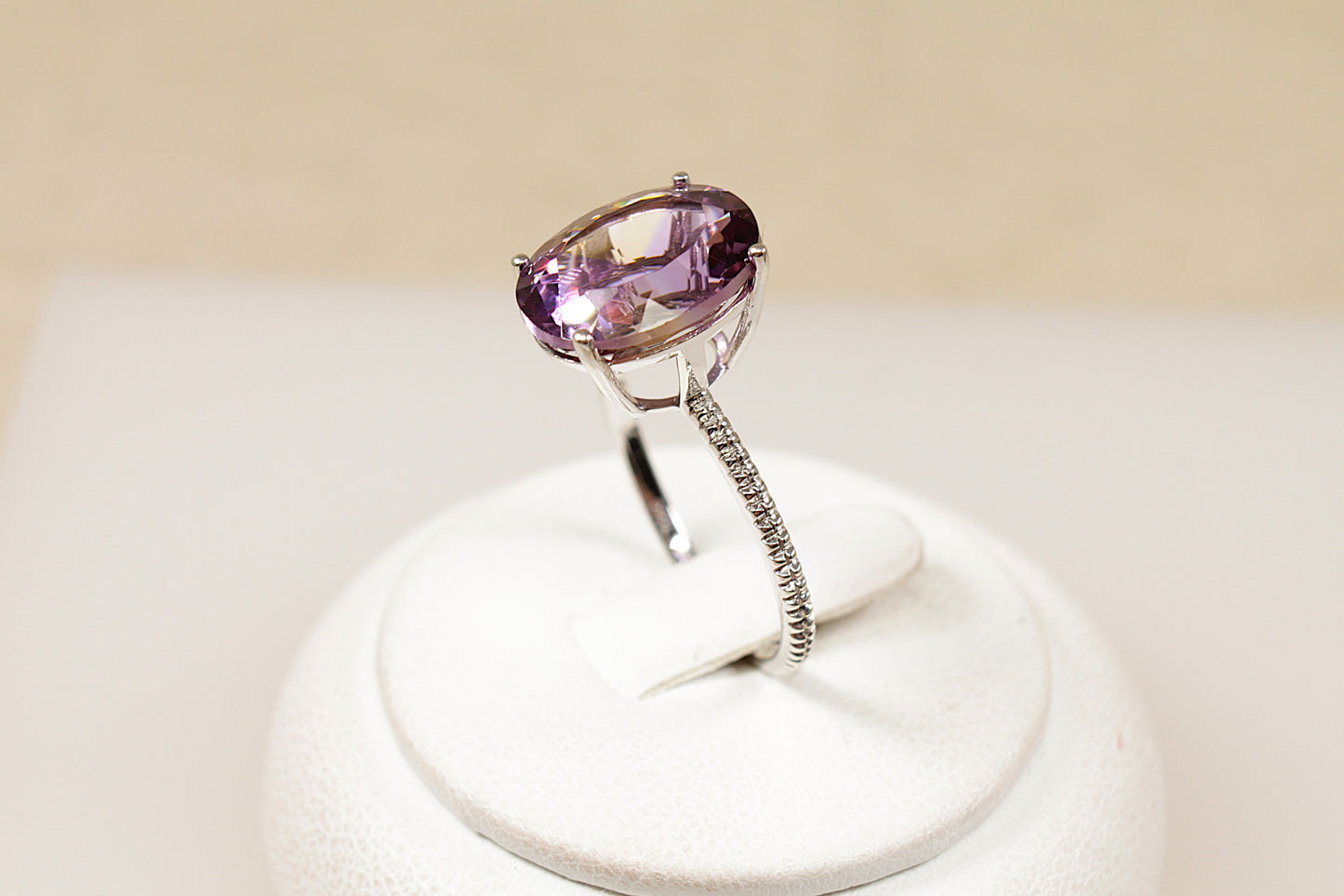 9ct White Gold Amethyst Solitaire Ring