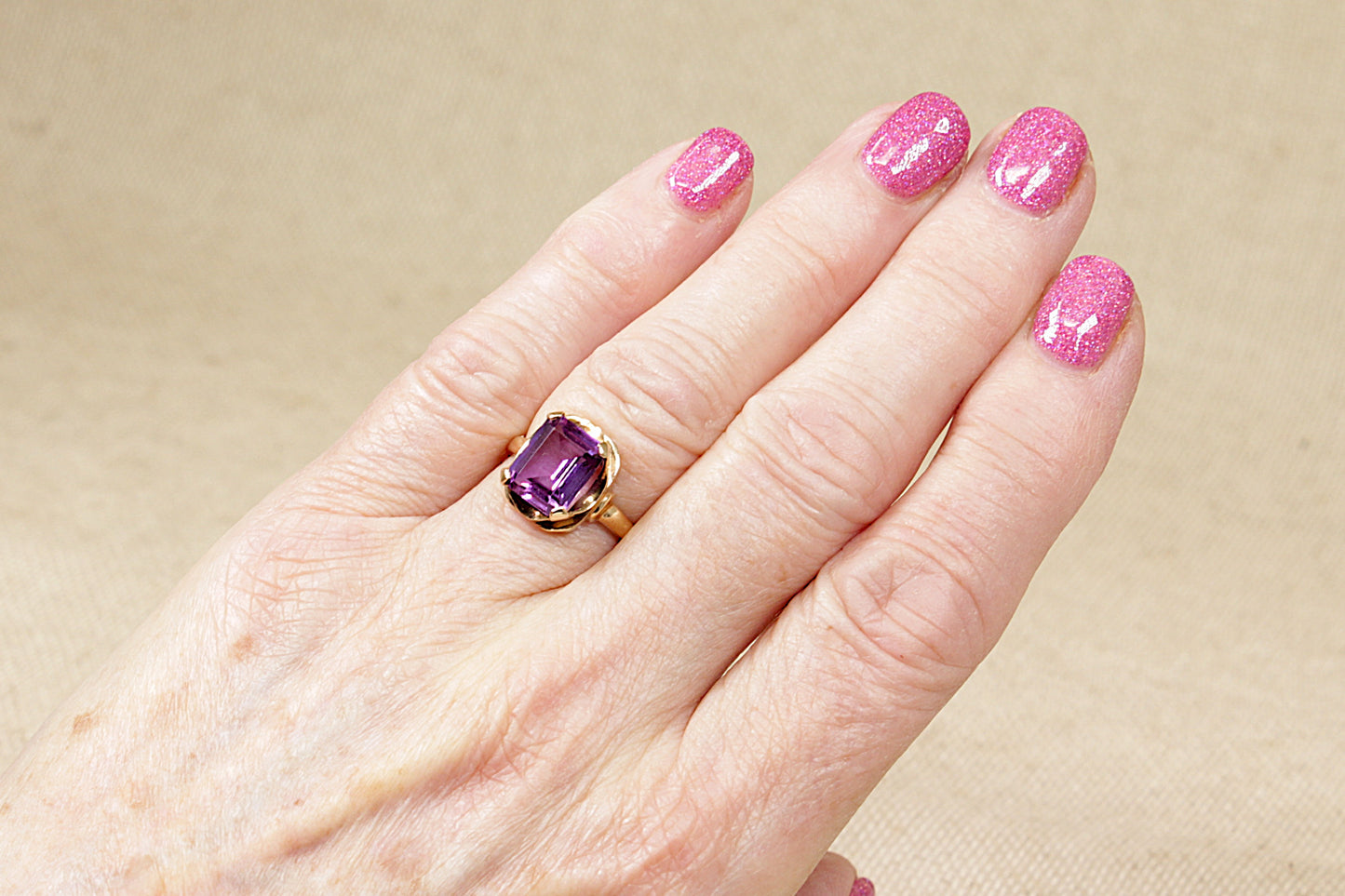 Vintage 9ct Amethyst Solitaire Ring