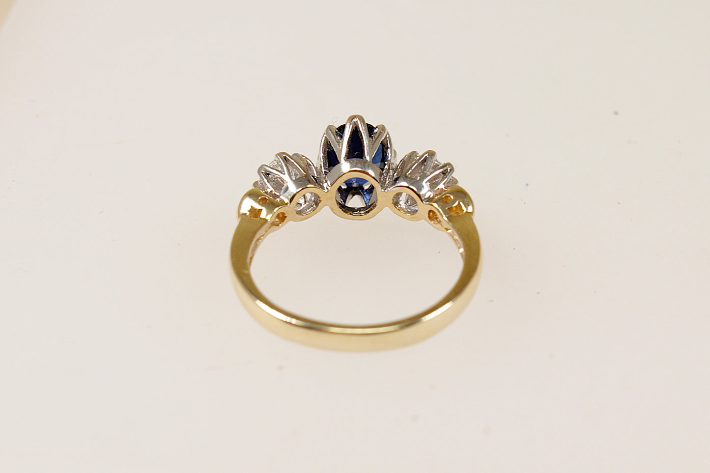 Vintage 9ct Sapphire Trilogy Ring
