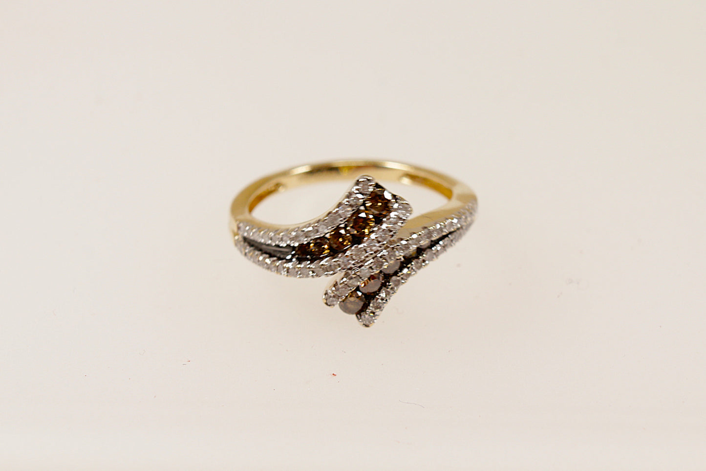 14ct yellow gold champagne coloured diamond ring