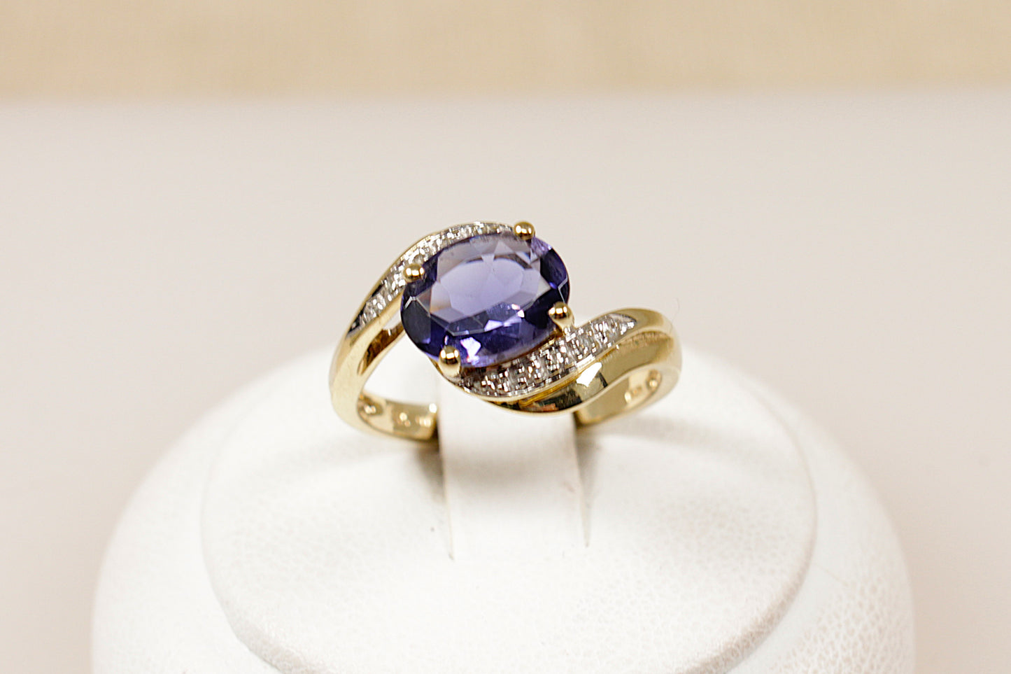 9ct Iolite and Diamond Twist Ring