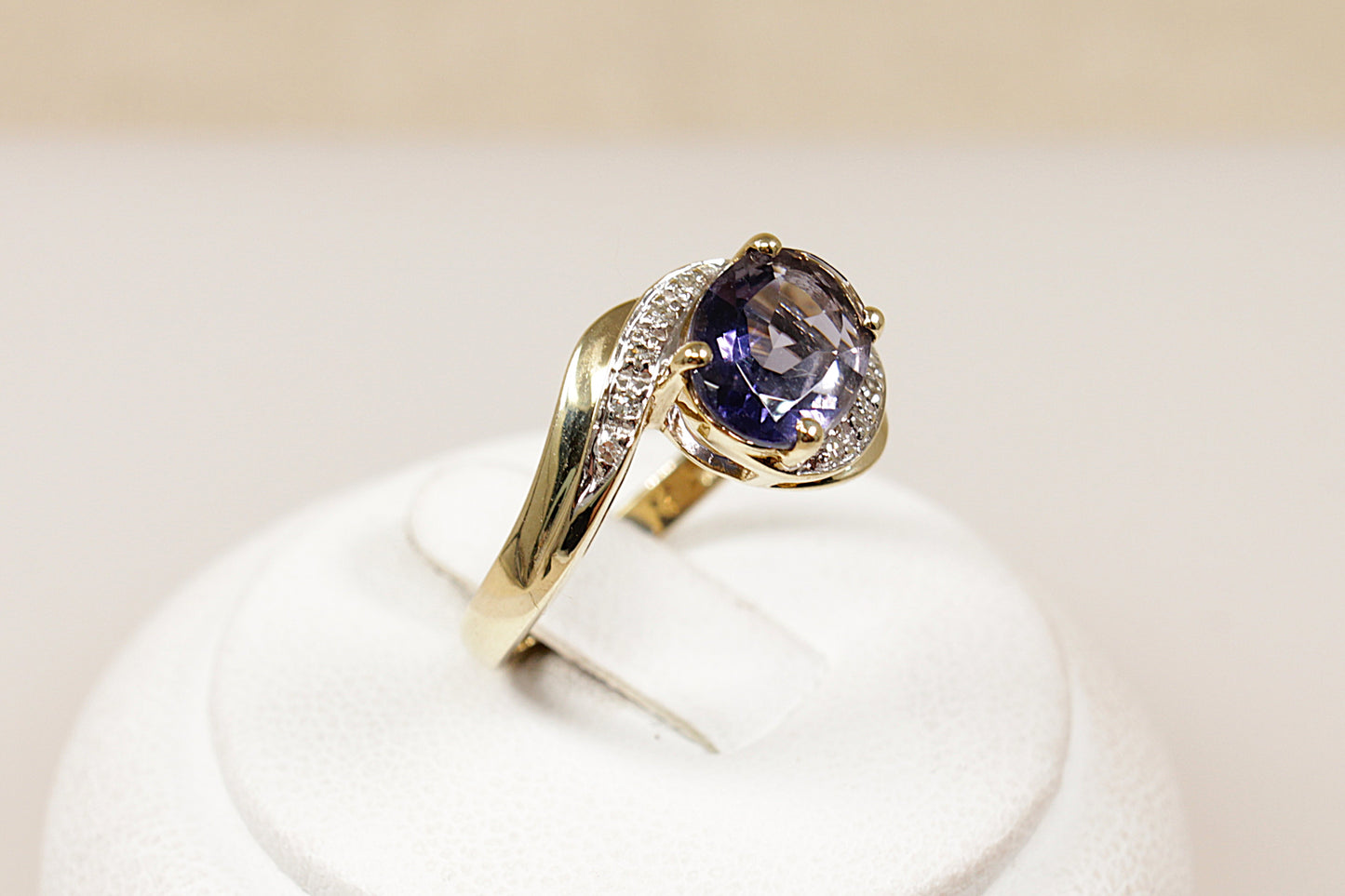 9ct Iolite and Diamond Twist Ring
