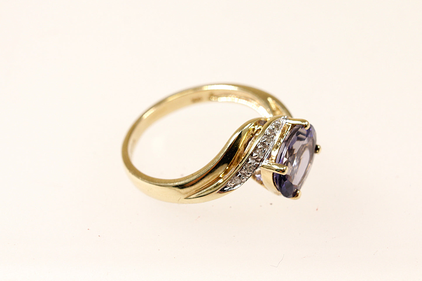 9ct Iolite and Diamond Twist Ring