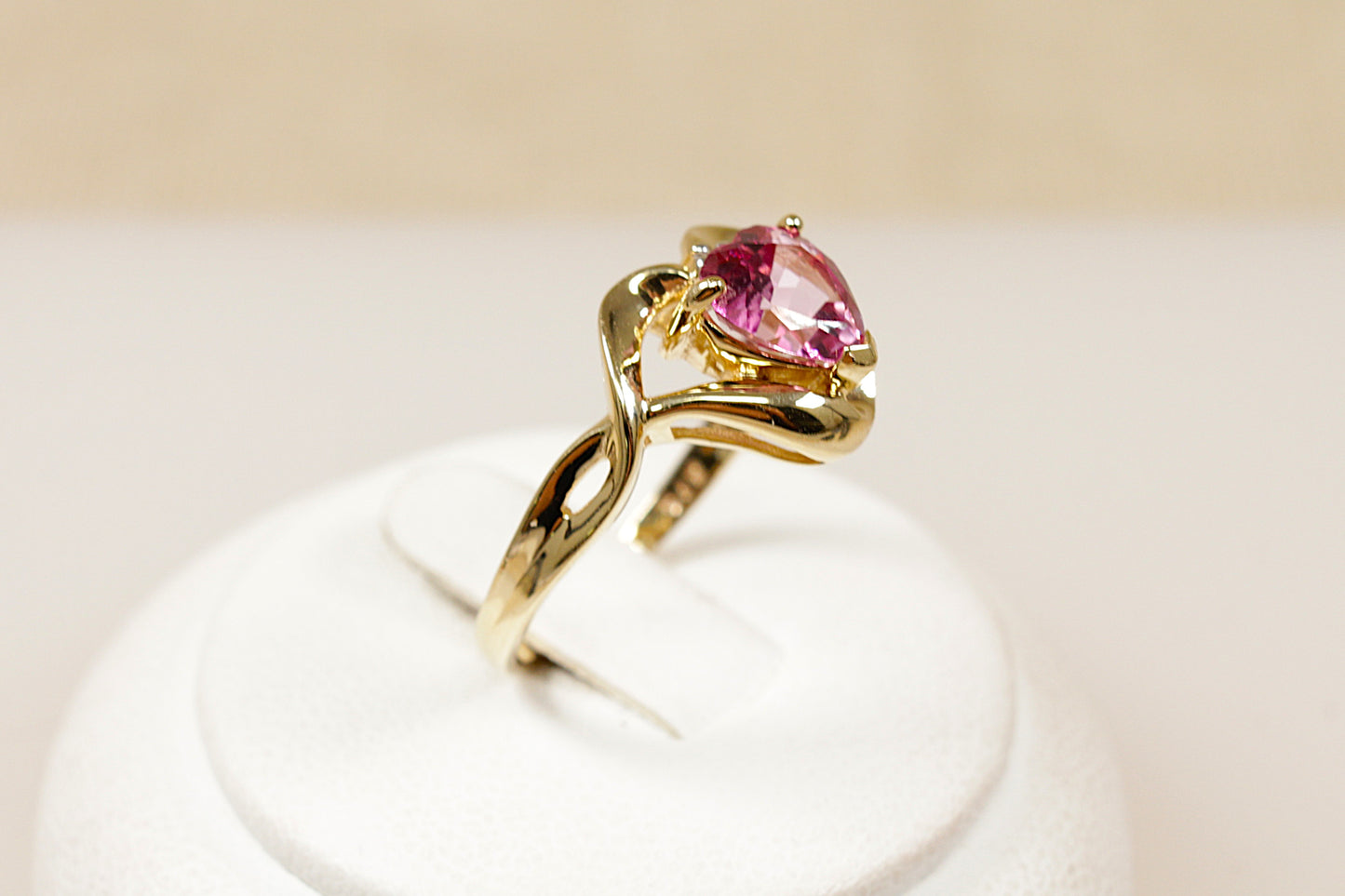 9ct Heart Shape Pink Topaz Ring