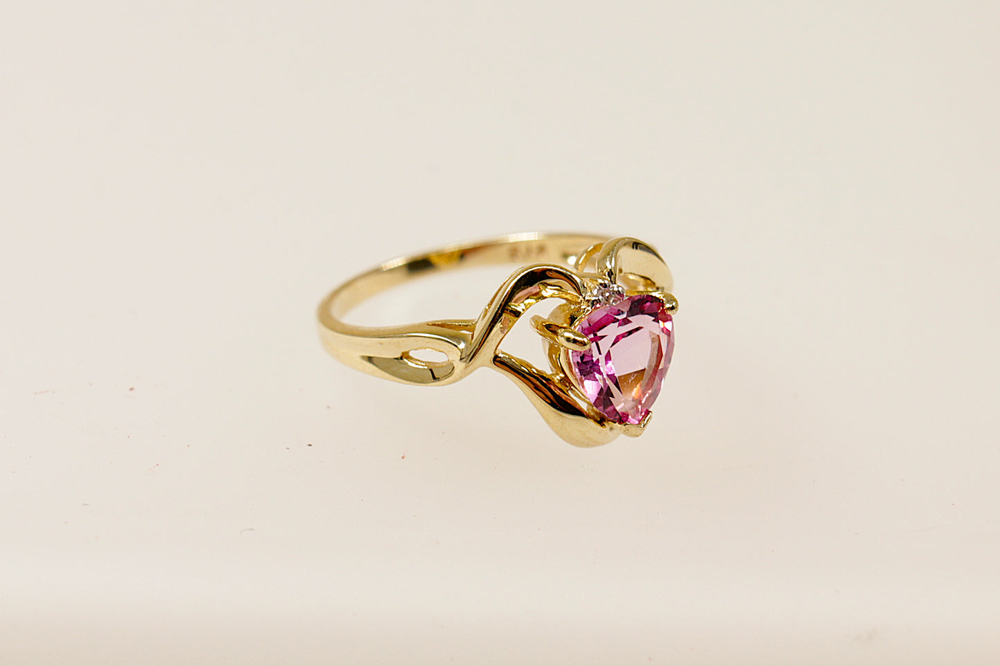 9ct Heart Shape Pink Topaz Ring