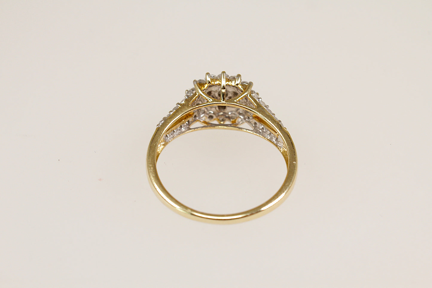 9ct Diamond Cluster Ring
