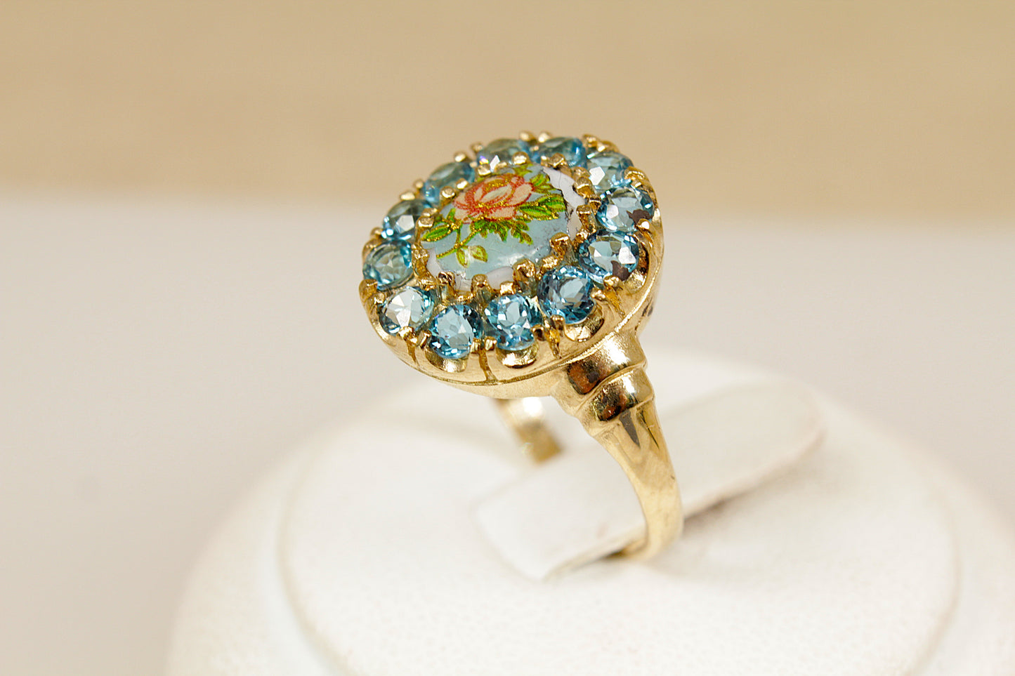 9ct Gold Blue Spinel Ring
