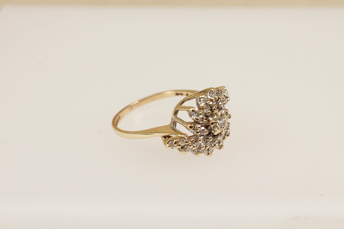 Vintage 9ct Gold Diamond Cluster Ring