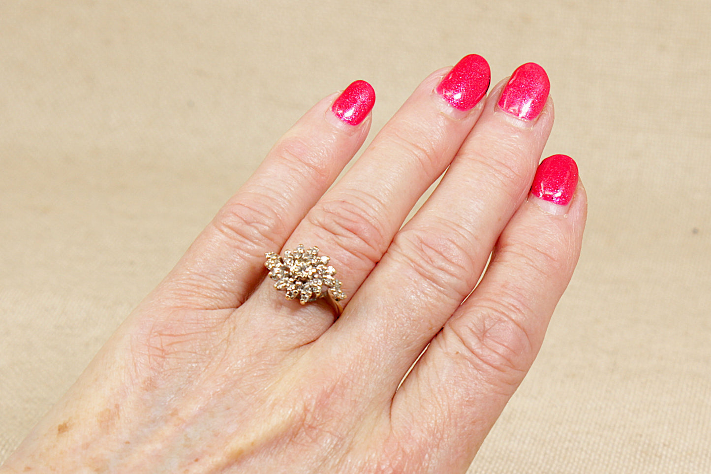 Vintage 9ct Gold Diamond Cluster Ring