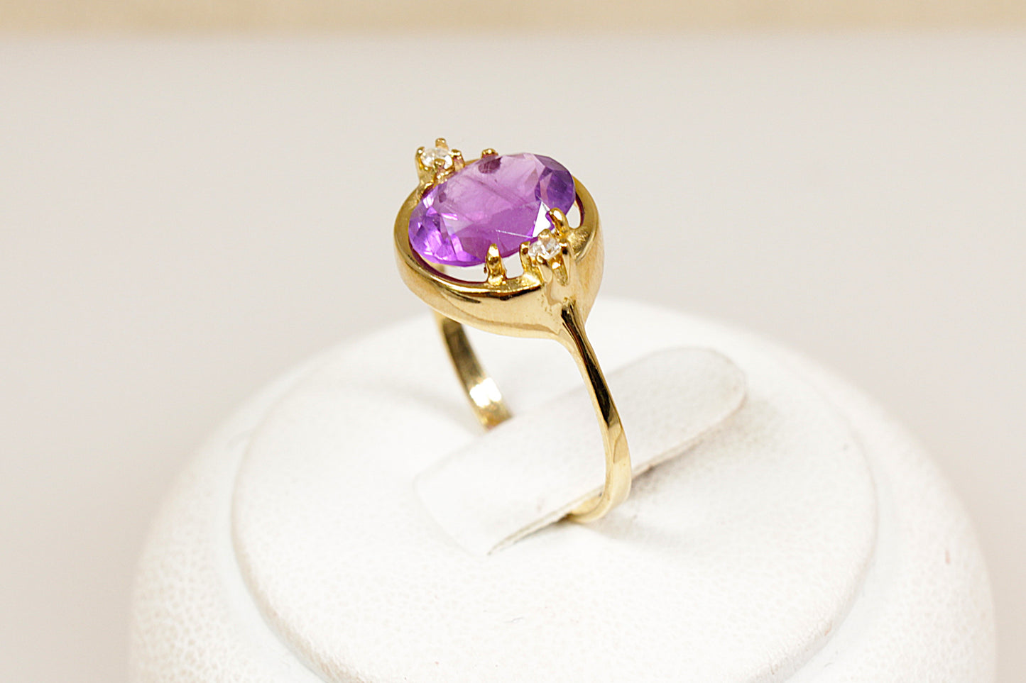 18ct Gold Amethyst and Diamond Ring