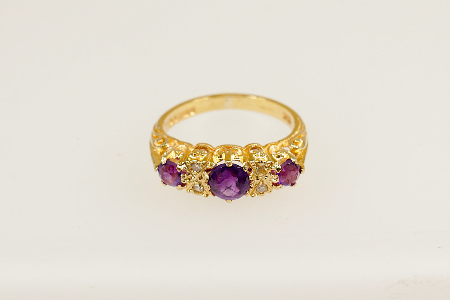 vintage 9ct yellow gold amethyst and diamond trilogy ring, hallmarked London 1972, UK finger size P.