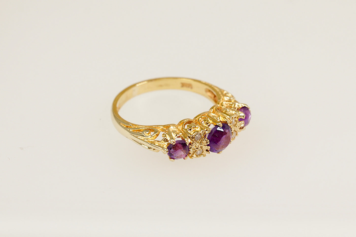 Vintage 9ct Amethyst and Diamond Trilogy Ring