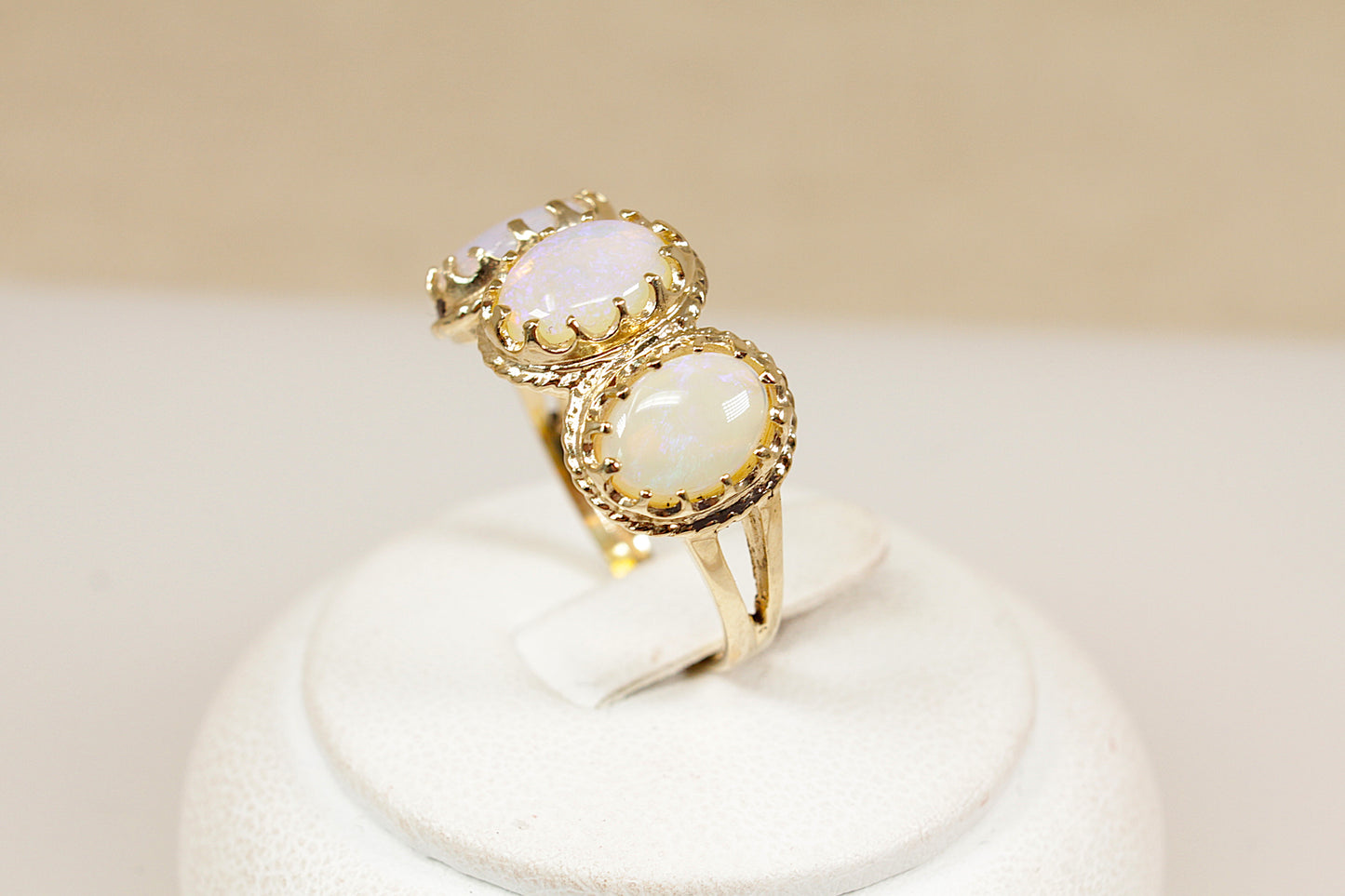 9ct Gold Opal Trilogy Ring