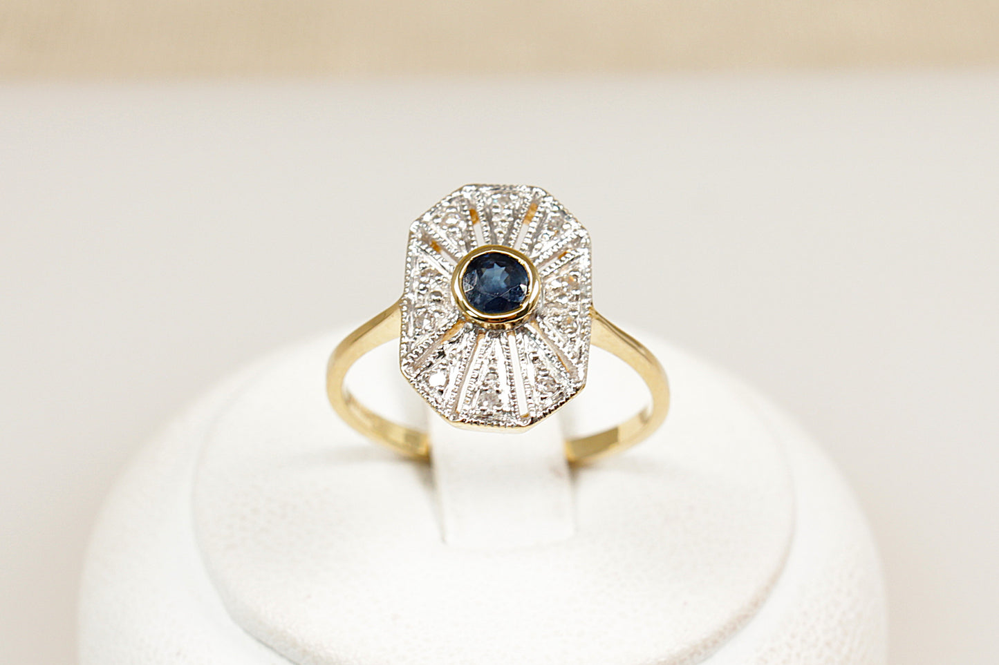 18ct Art Deco style Sapphire & Diamond Ring