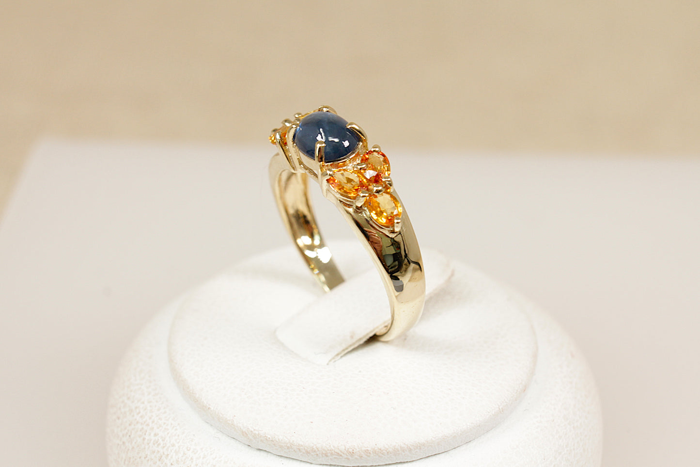 9ct Gold Blue Sapphire & Topaz Ring