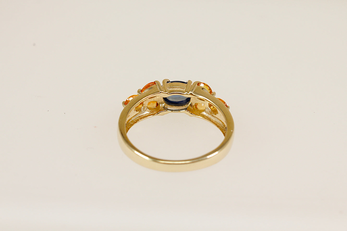 9ct Gold Blue Sapphire & Topaz Ring