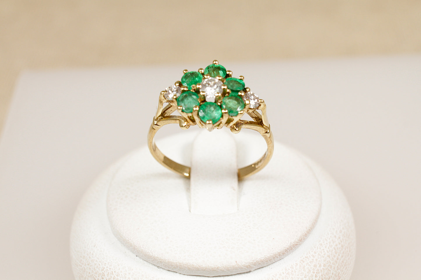9ct Emerald & Diamond Cluster Ring