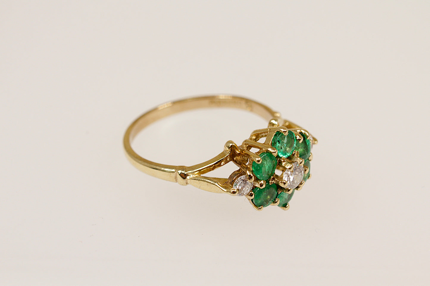 9ct Emerald & Diamond Cluster Ring
