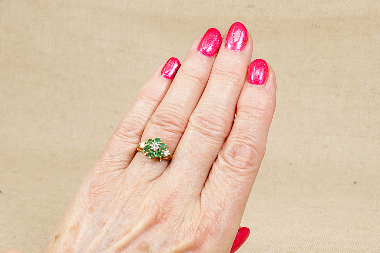 9ct Emerald & Diamond Cluster Ring