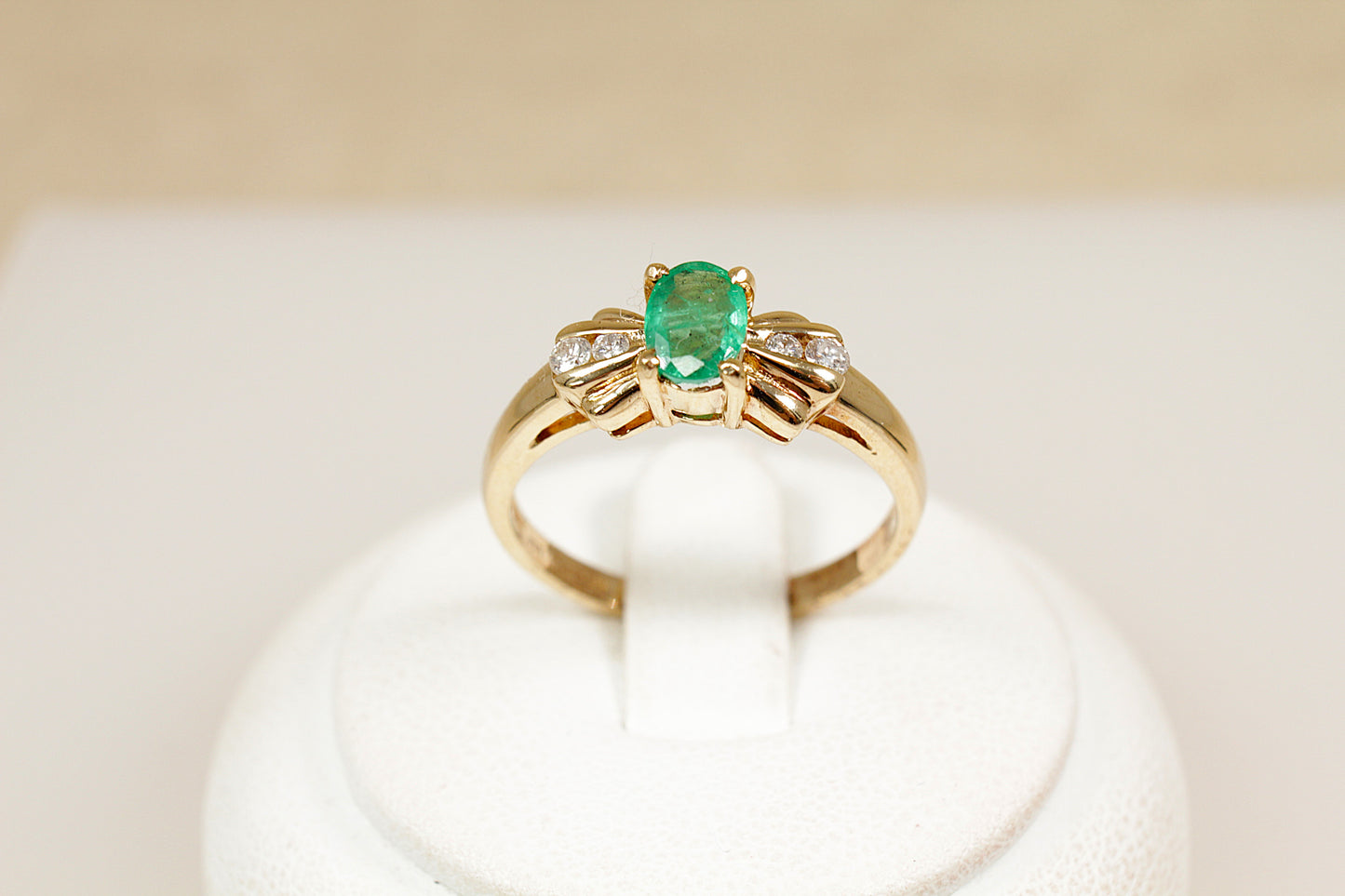 9ct Emerald & Diamond Bow Ring