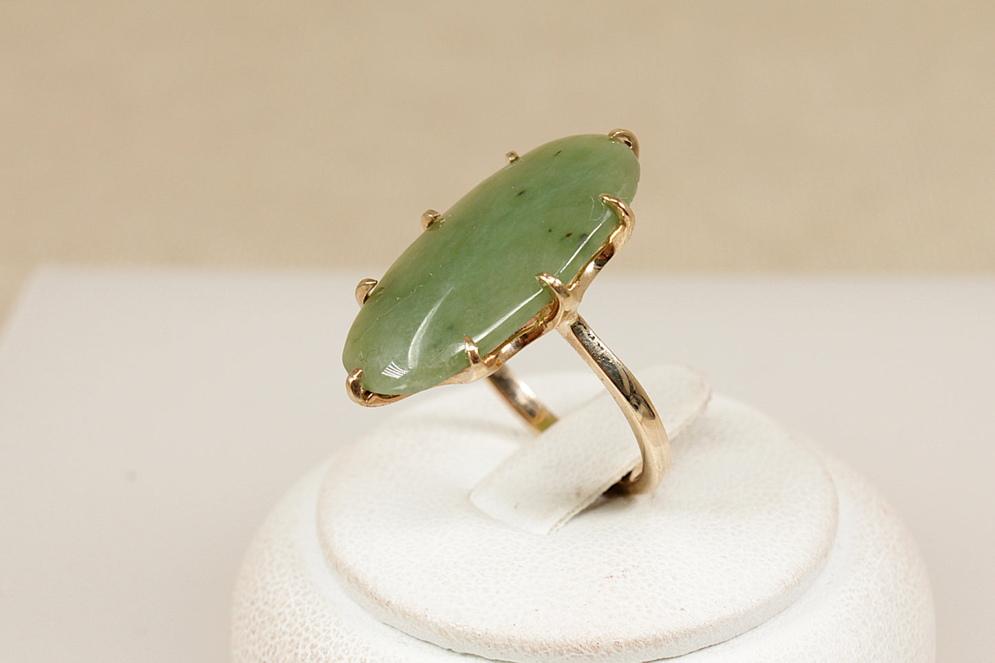 9ct Gold Jadeite Navette Ring