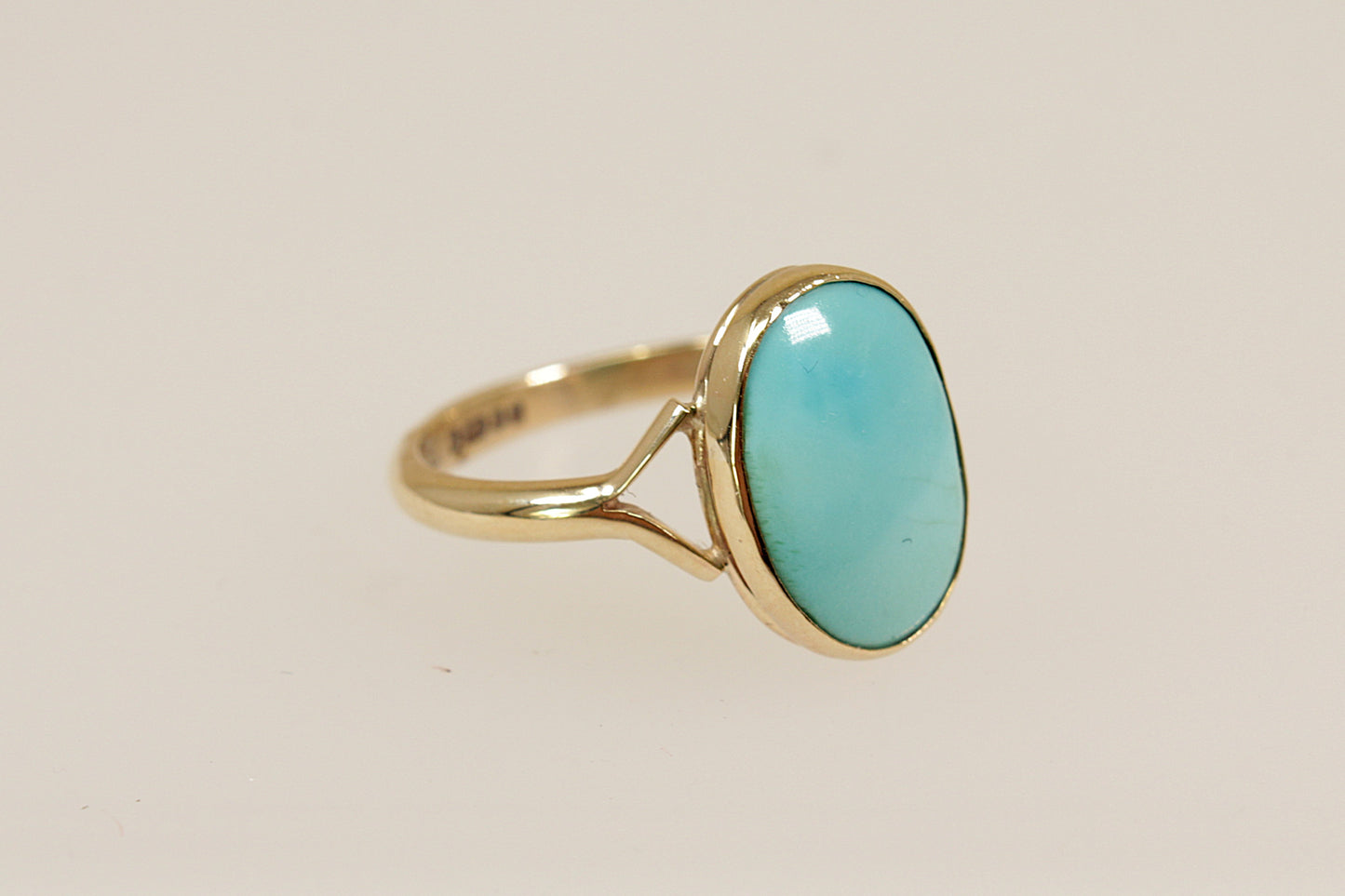 Vintage Turquoise Solitaire Gold Ring