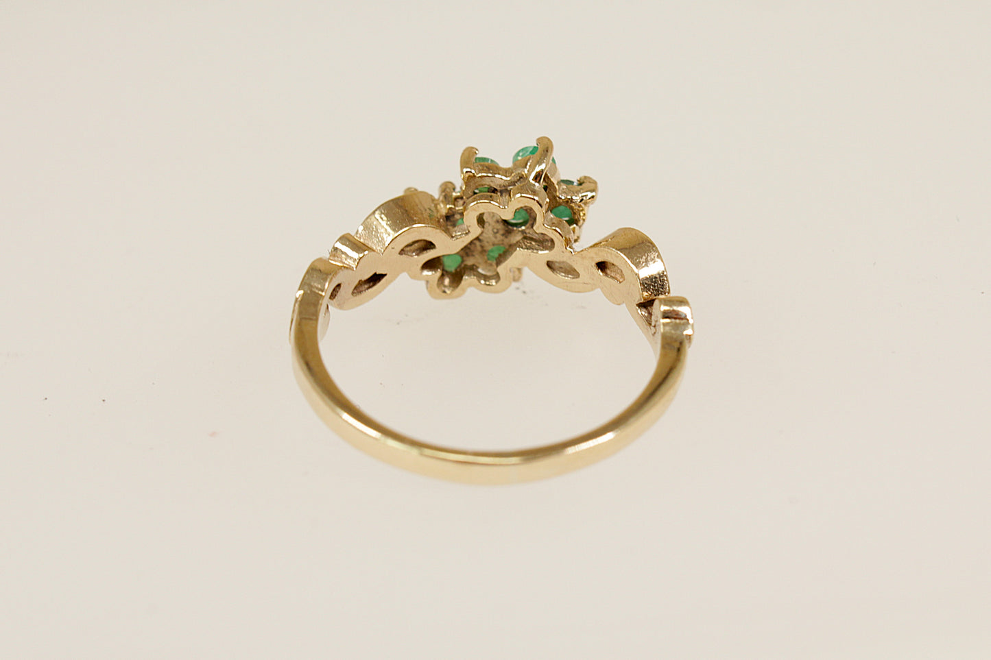 9ct Gold Emerald Cluster Ring