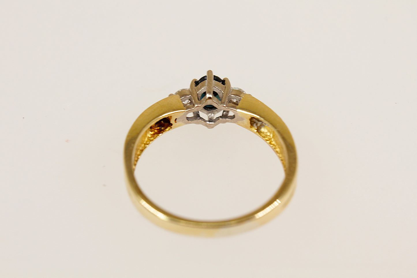 Vintage 18ct Sapphire & Diamond Trilogy Ring