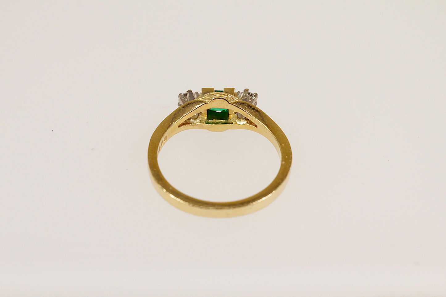 Vintage 18ct Emerald and Diamond Trilogy Ring