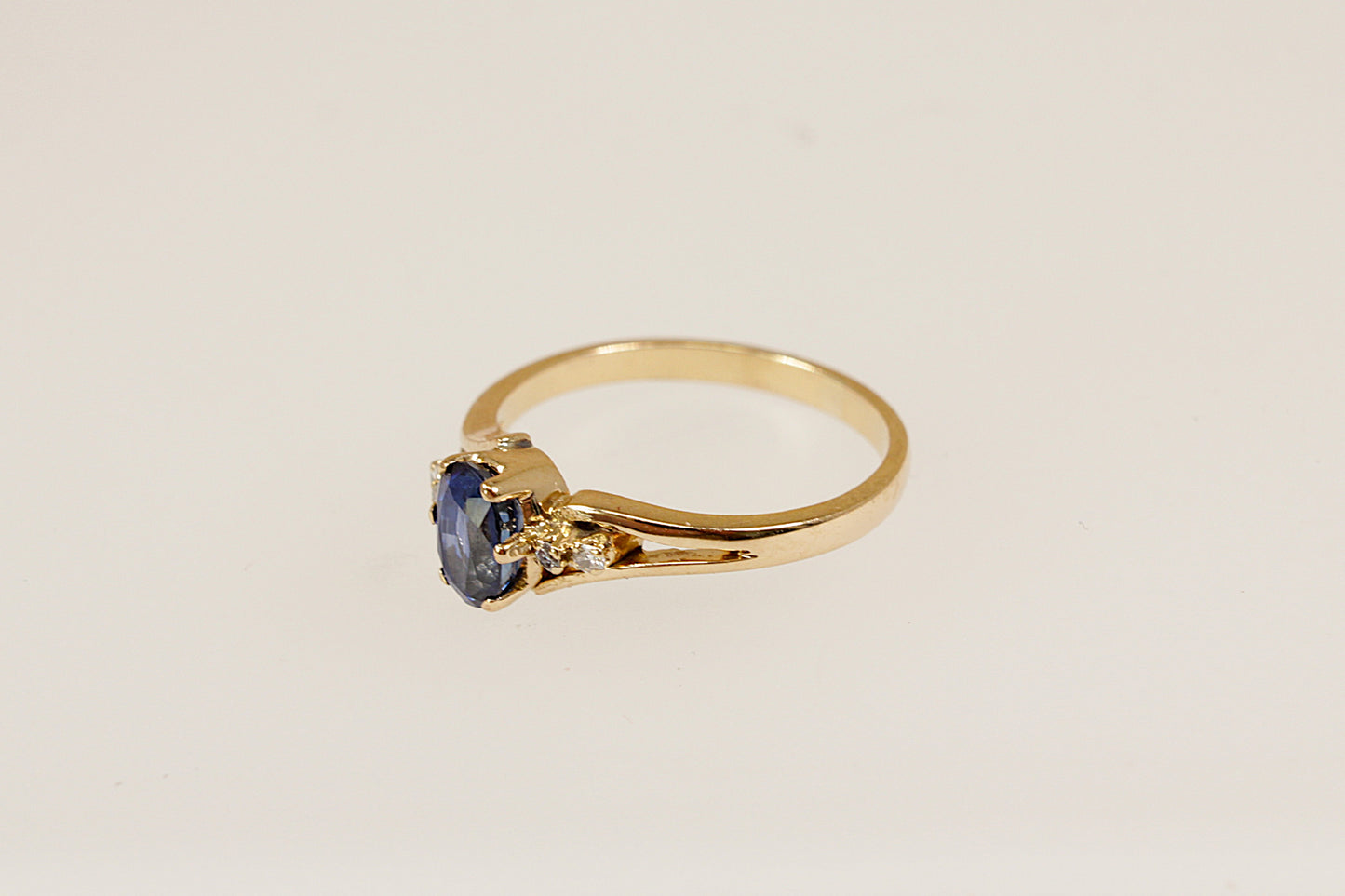 18ct Sapphire and Diamond Solitaire Ring