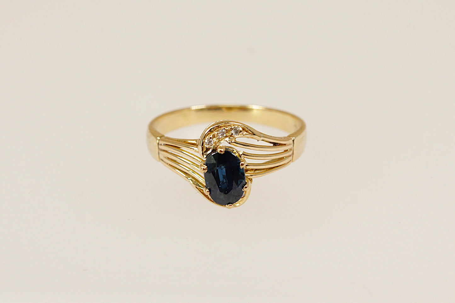 18ct Gold Sapphire and Diamond Ring